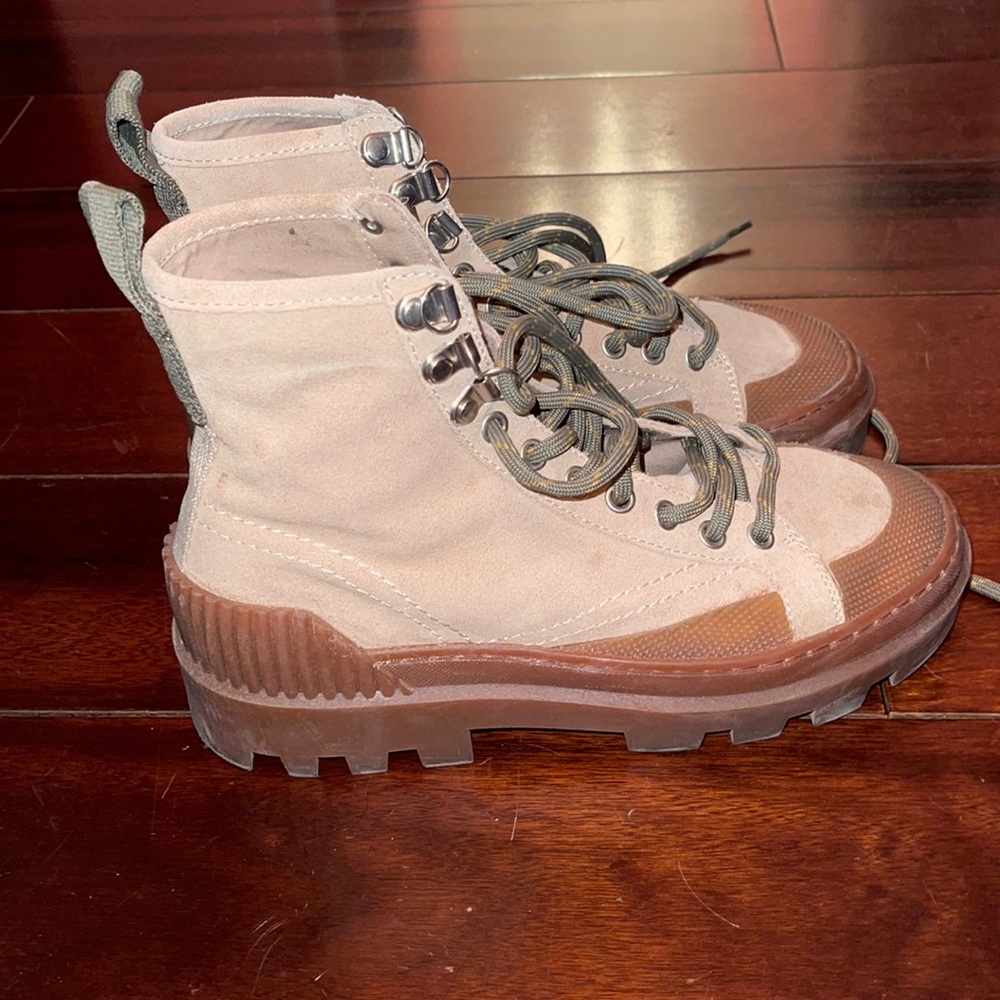 Zara boots size 35